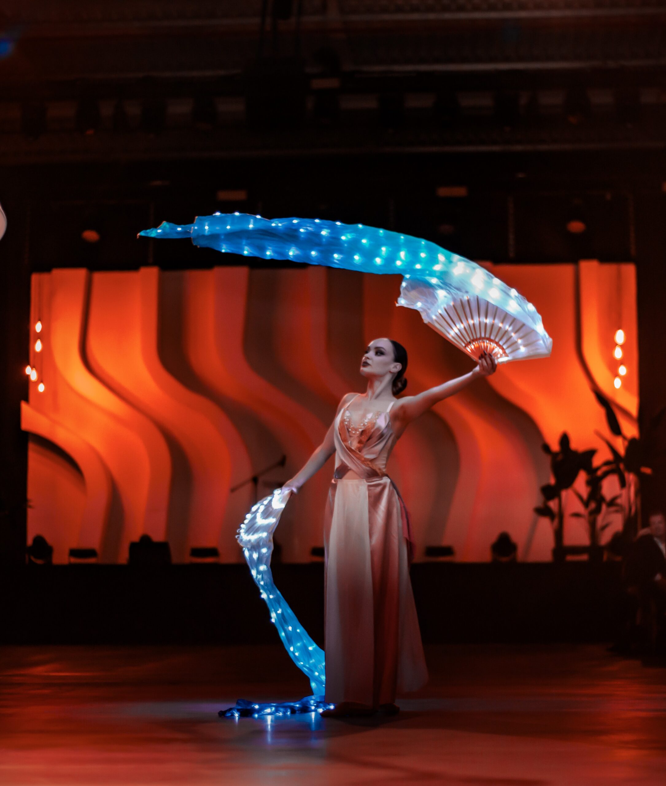LED „FAN VEILS” SHOW